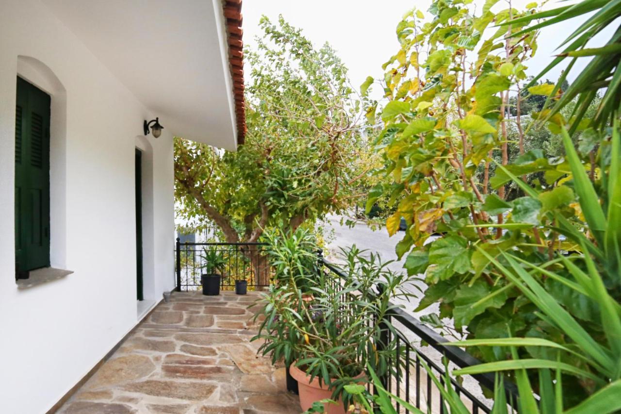 Studios Argyri Ágios Kírykos Exterior foto
